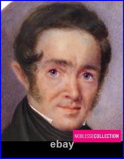 ANTIQUE 1830s FRENCH MINIATURE HAND PAINTED GOUACHE ELEGANT MAN PORTRAIT