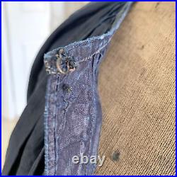 French Antique Men's smock dyed indigo blue Chintz artist's shirt / tex